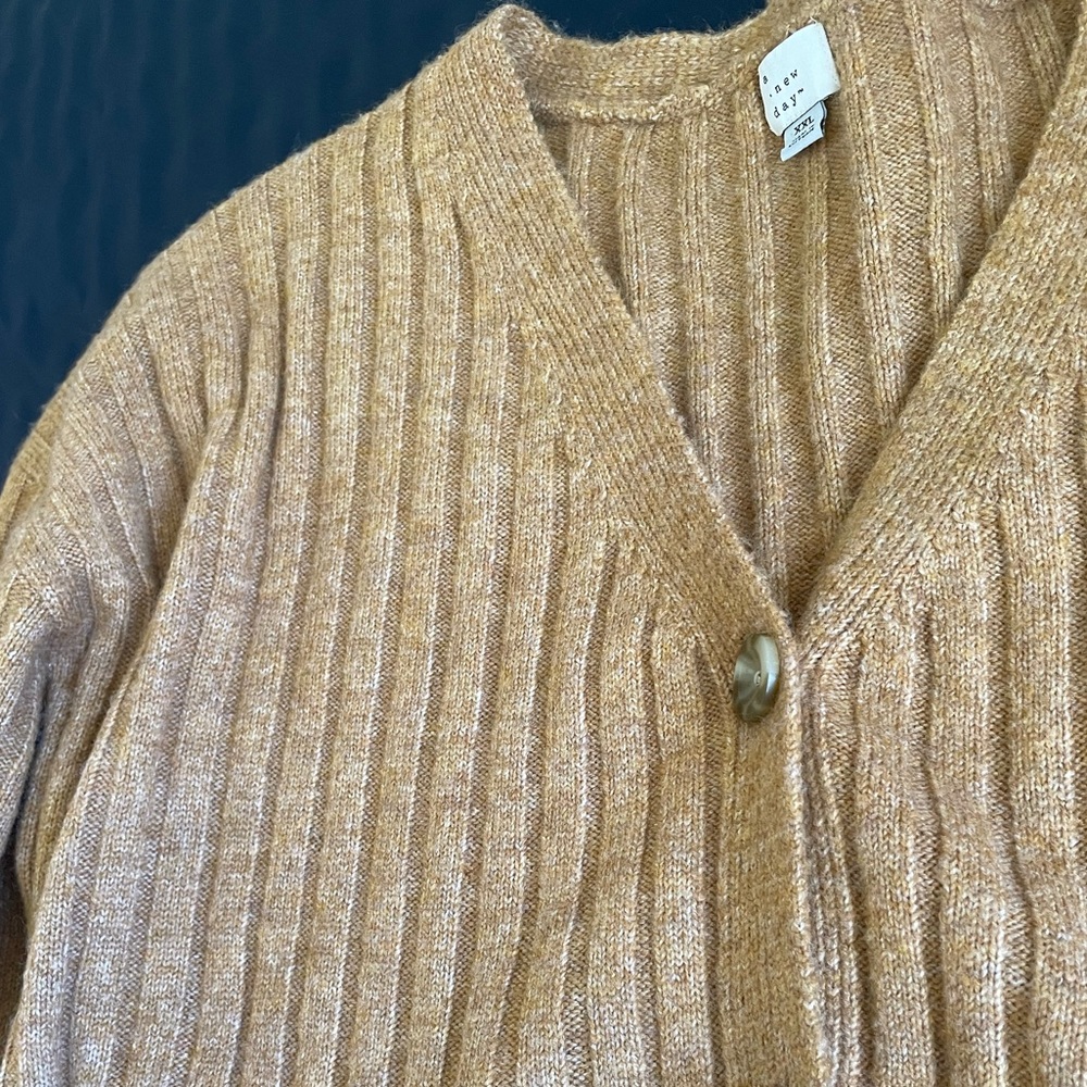 A New Day sweater - Picture 2 of 3